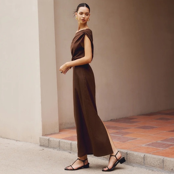 Commense Cotton & Linen Asymmetrical Neck Off the Shoulder Long Maxi Dress - Picture 12 of 12